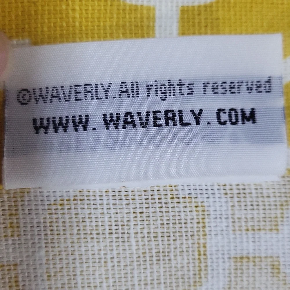 WAVERLY Gold White Lovely Lattice Mimosa Cotton Pocket Valence 50